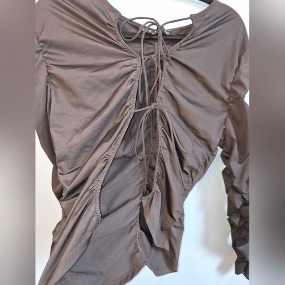 Lioness Chocolate Ruched Long Sleeve Blouse - Picture 2 of 4